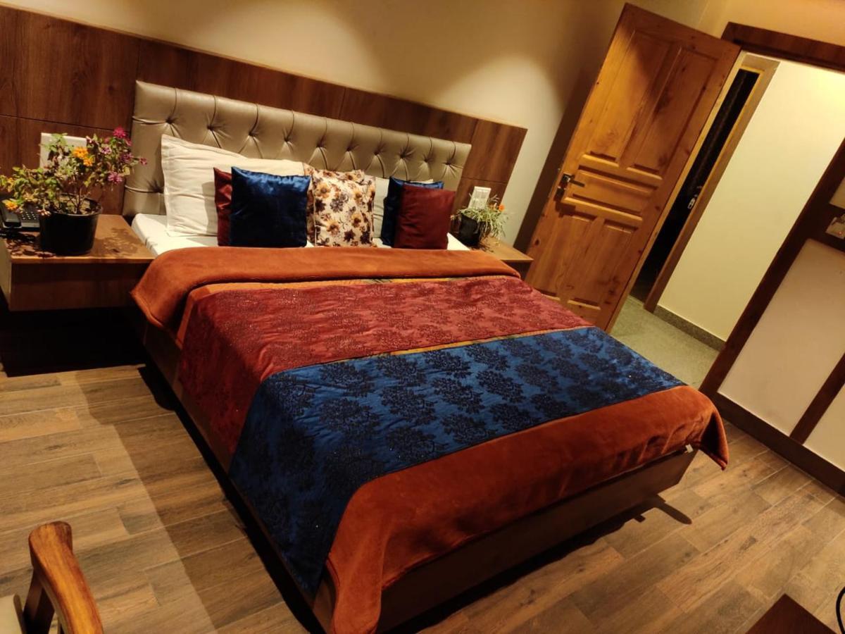 Apple Blossom Hotel Manali  Ngoại thất bức ảnh