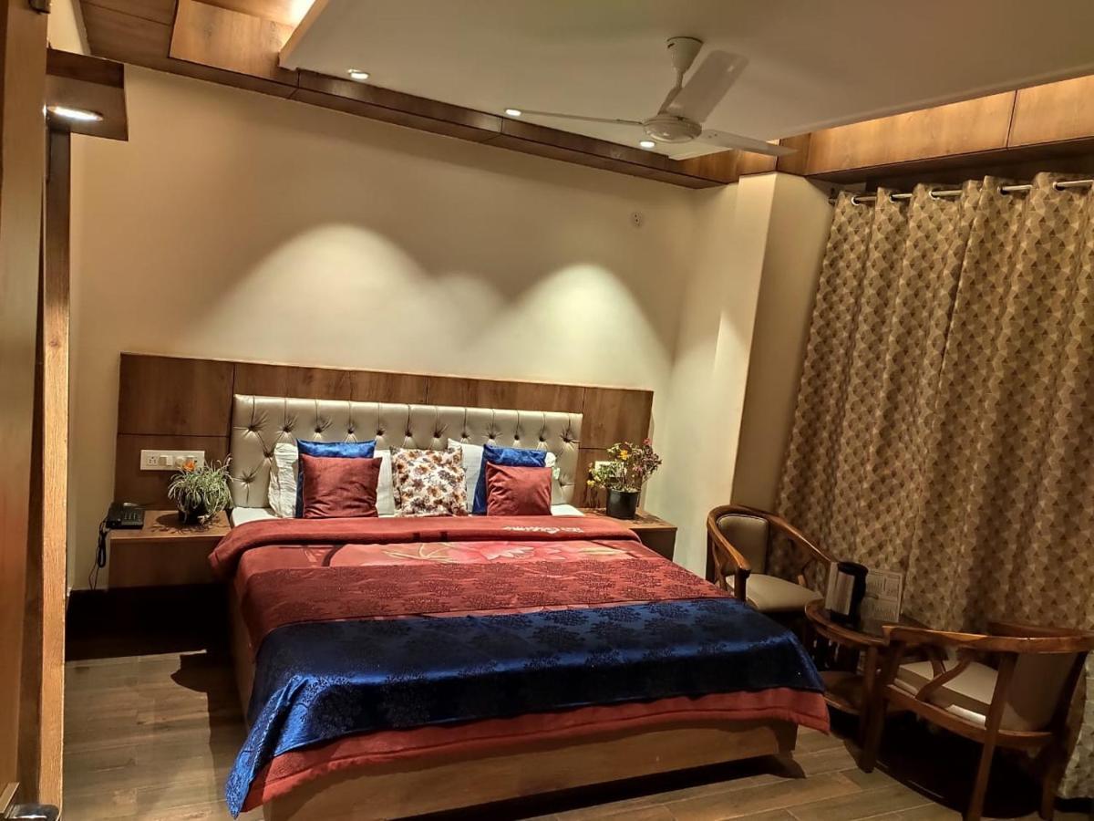 Apple Blossom Hotel Manali  Ngoại thất bức ảnh