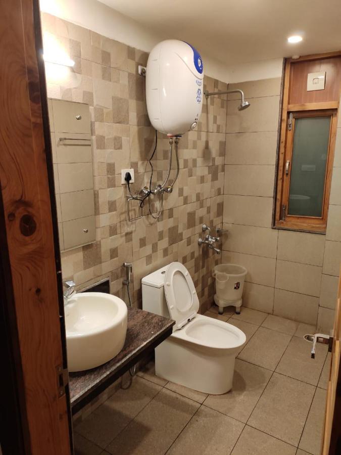 Apple Blossom Hotel Manali  Ngoại thất bức ảnh